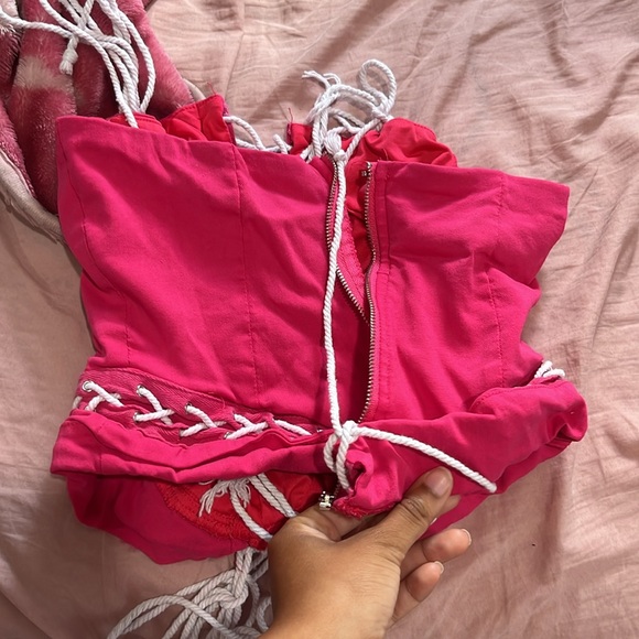 corset never worn before - Picture 3 of 3